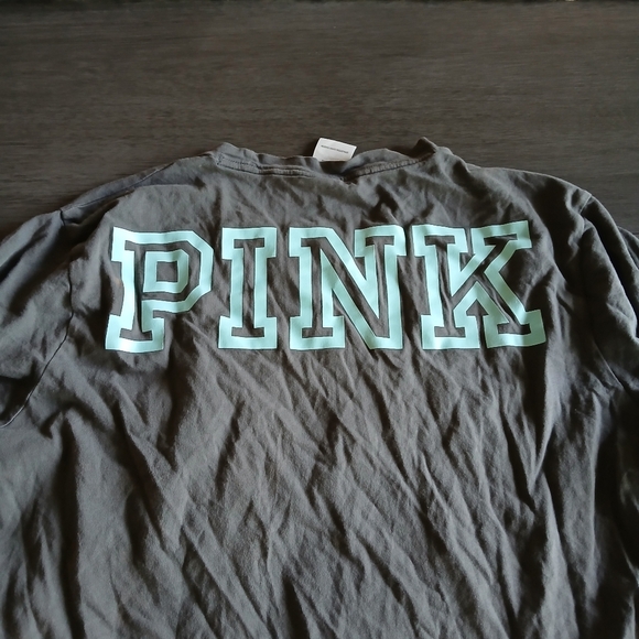 Victoria SECRET PINK T SHIRT Like New Size Small - Picture 3 of 3